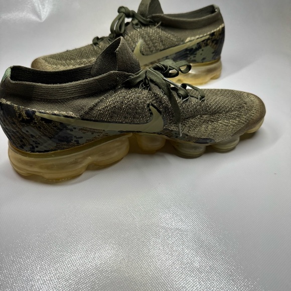 Nike AH8447-201 Air VaporMax Flyknit Olive Green Sneakers Men's Size 11.5 - Picture 6 of 16